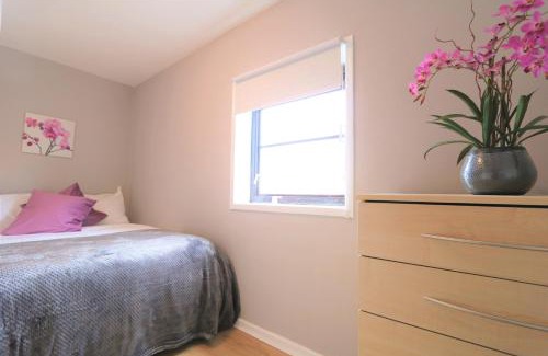 Tollcross Apartment | 3 bedroom City Centre Apartment in Lauriston Place