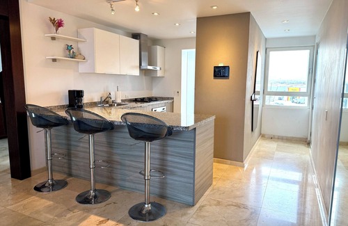 Washington Condo | 3-bedroom condo close to Eagle and Palm Beach + pool and free wi-fi
