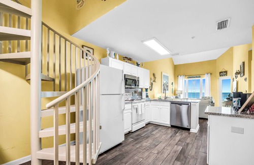 Ono Island Condo | 3-bedroom condo in beautiful Orange Beach w/Pool & fitness room, Deeded Parking