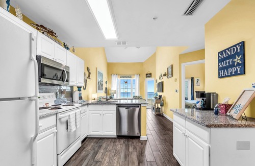 Ono Island Condo | 3-bedroom condo in beautiful Orange Beach w/Pool & fitness room, Deeded Parking
