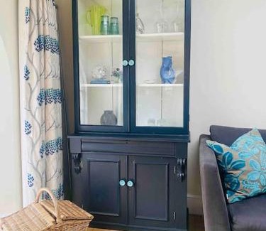 Oundle House | 3 bedroom converted chapel in historic Oundle