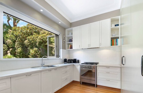 Cremorne House | 3 Bedroom Cottage in the heart of Cremorne!