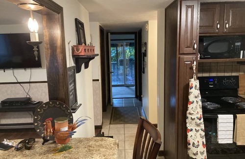 Prince Cottage | 3 Bedroom Cottage with riverfront in New River Gorge