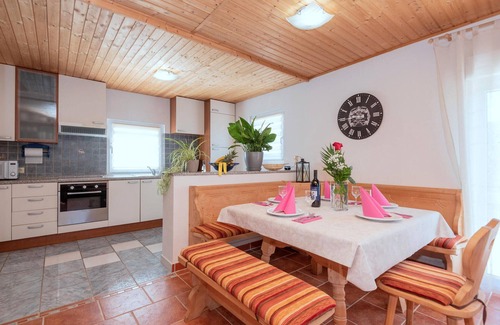 Vrgorac House | 3 bedroom cozy home in Duge Njive