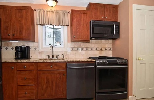 West Warwick House | 3 Bedroom Family Home Near East Greenwich RI