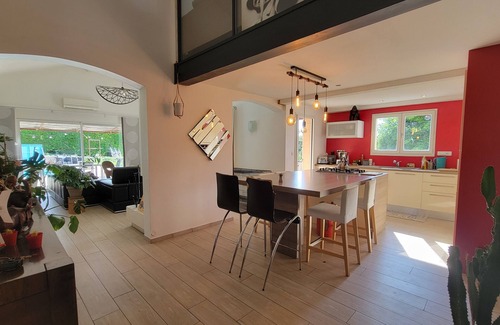 Chatuzange-le-Goubet House | 3-bedroom house with pool