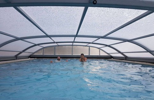 Fontaines-en-Sologne House | 3 bedroom house and TV lounge, private swimming pool, 50 ha forest, ponds, tennis court
