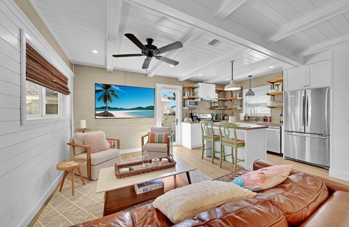 Capistrano Beach House | 3 bedroom Fully Furnished Home incl.GuestHouse&WFH in Dana Point:Bring Your Dog