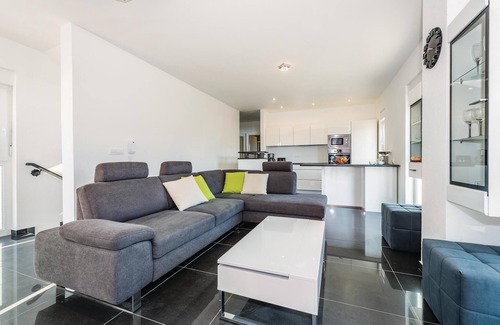 Brodarica House | 3 bedroom gorgeous home in Brodarica