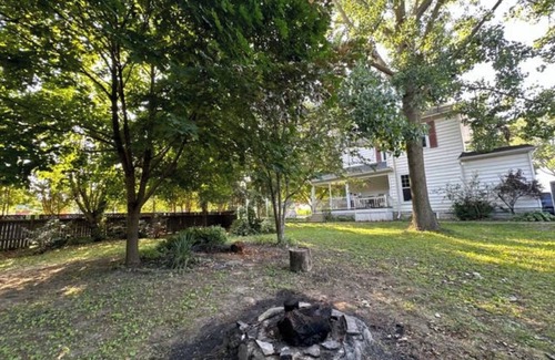 Ingersoll House | 3-bedroom Historic House in Ingersoll