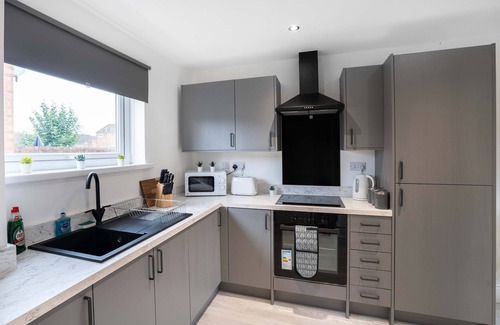 Newcastle-upon-Tyne House | 3 Bedroom House-free Parking