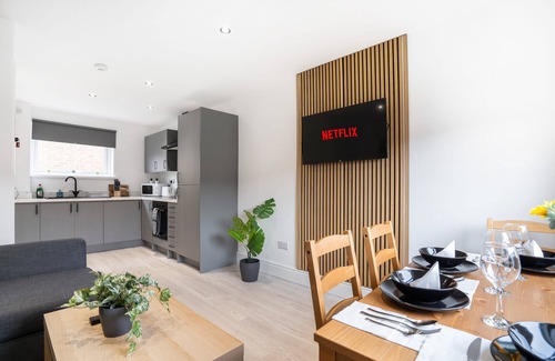 Newcastle-upon-Tyne House | 3 Bedroom House-free Parking