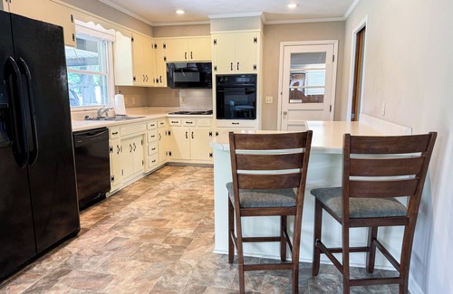 Gallatin House | 3-bedroom home just 4 minutes to Old Hickory Lake