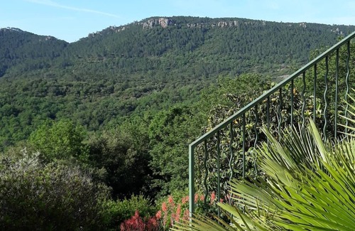 Bagnols-en-Foret House | 3-bedroom house with view