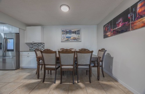 Royal Palm Beach House | 3-bedroom house in charming Royal Palm Beach with AC, WiFi, barbecue