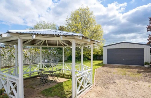 Alfredton House | 3 Bedroom House At Ballarat Lake Wendouree