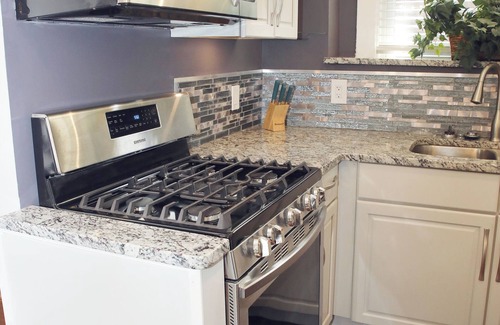 Walnut Hills House | 3-bedroom house in awesome Cincinnati with WiFi, AC, and off street parking.