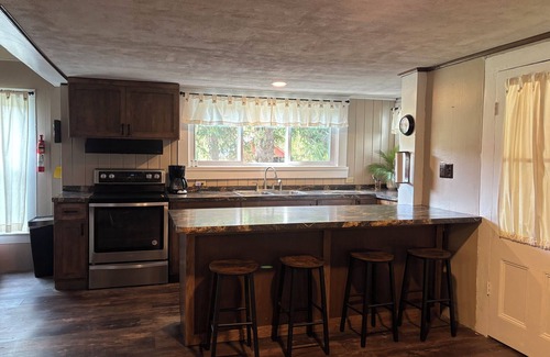 Jasper House | 3-bedroom house in beautiful Canisteo with AC