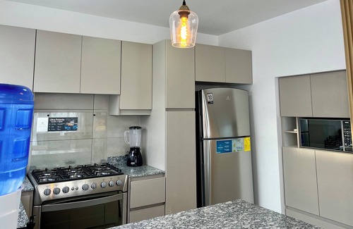 Parroquia Tarqui House | 3-bedroom house in beautiful Manta with AC, WiFi. Enjoy your stay