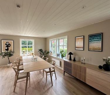 Sola Villa | 3 Bedroom House Near Stavanger for ONS 2024