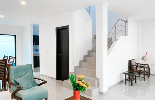 La Aurora House | 3 bedroom house, private pool, BBQ, parking