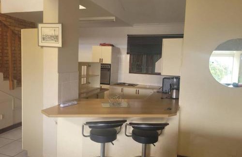 Wavecrest House | 3 bedroom house with parking