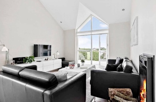 Hejlsminde Strand House | 3 bedroom lovely home in Hejls