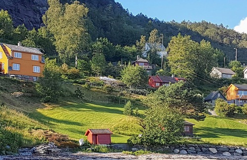 Kvinnherad House | 3 bedroom lovely home in Valen