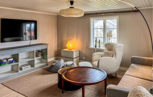 Alingsas House | 3 Bedroom Lovely Home In Alingsås