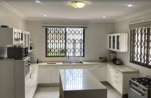 Accra Villa | 3 Bedroom Luxurious Villa @ Adolez & Suites