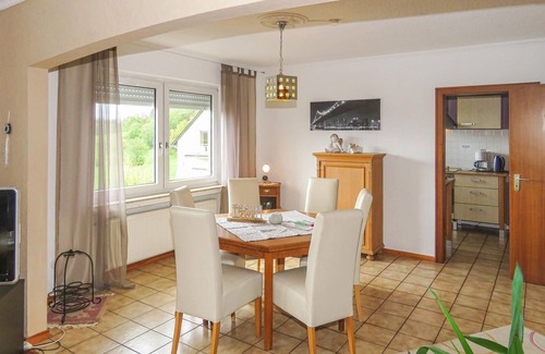 Grenderich Apartment | 3 bedroom nice apartment in Grenderich