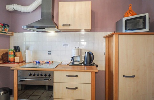 Grenderich Apartment | 3 bedroom nice apartment in Grenderich