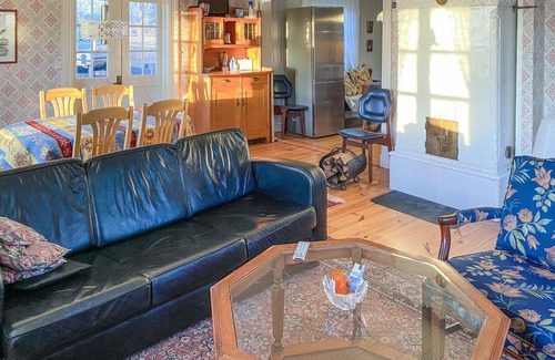 Odeshog House | 3 bedroom nice home in ödeshög