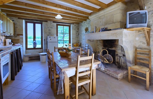 Soussac House | 3 bedroom old stone house in the heart of a wildlife reserve