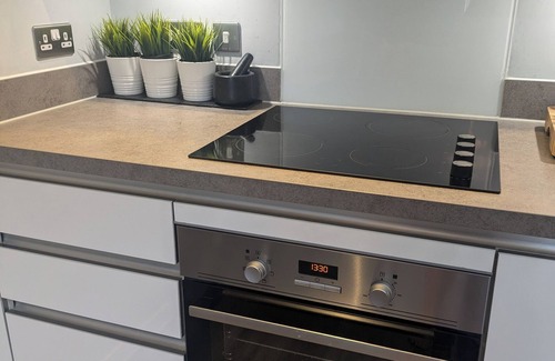 Maidenhead Apartment | 3 bedroom penthouse apartment in Central Maidenhead 5* host new to VRBO