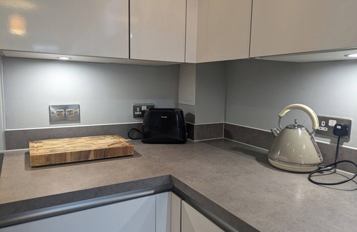 Maidenhead Apartment | 3 bedroom penthouse apartment in Central Maidenhead 5* host new to VRBO