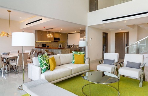 Punta Sam Resort | 3 Bedroom Penthouse Loft with Ocean View - Room only