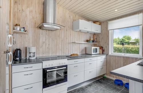 Egsmark Strand House | 3 bedroom pet friendly home in Ebeltoft