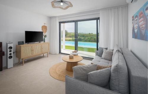 Krmed House | 3 Bedroom Pet Friendly Home In Krmed