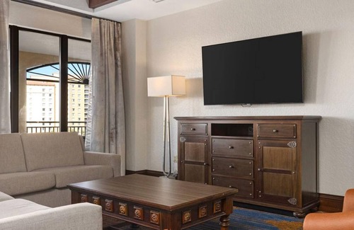 Lake Buena Vista Resort | 3-Bedroom Presidential at Wyn Bonnet Creek – Family-Friendly Luxury Near Disney