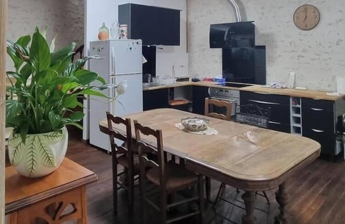 Croutelle House | 3 Bedroom Private vacation home in Fontaine-le-Comte
