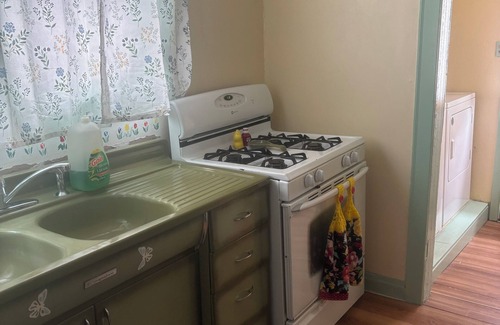 Rocky Ford House | 3-bedroom private house for your stay in lovely Rocky Ford, Colorado