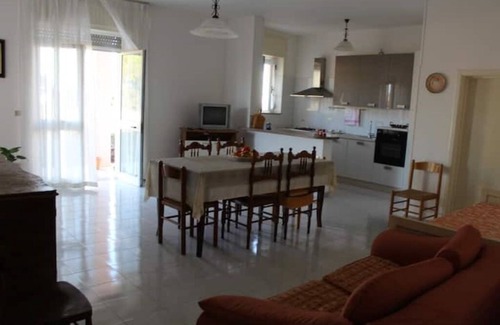 Posto Rosso House | 3 bedroom private vacation home in red place