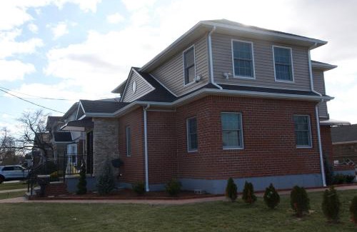 North New Hyde Park Villa | 3 Bedroom Renovated Model House
