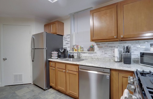 Truxton Circle House | 3-bedroom row house in Downtown DC
