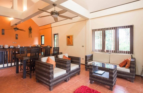 Hin Hong Villa | 3 Bedroom Seafront Bay View Villa - Koh Phangan
