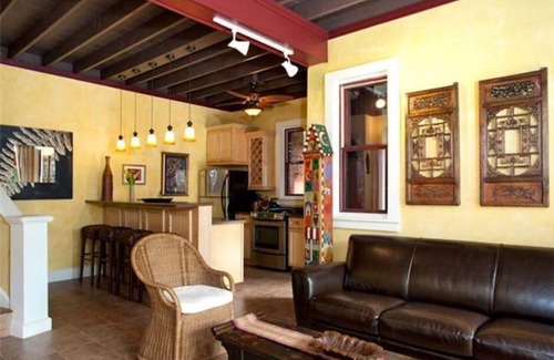 Ocho Rios Cottage | 3 bedroom Seaside Cottage - Pool/Beach/Wifi/Restaurant/House keeping HCP