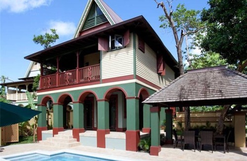 Ocho Rios Cottage | 3 bedroom Seaside Cottage - Pool/Beach/Wifi/Restaurant/House keeping HCP