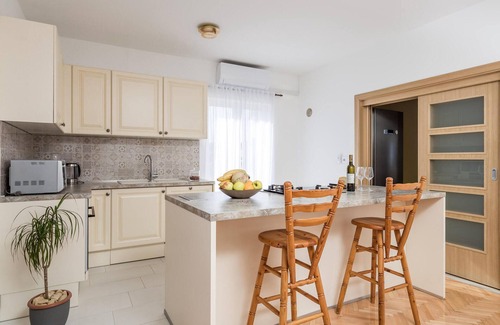 Kustici Apartment | 3 bedroom stunning apartment in Kustici