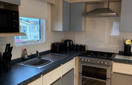 Rhyl Ski Chalet | 3 Bedroom stunning Caravan Justin
